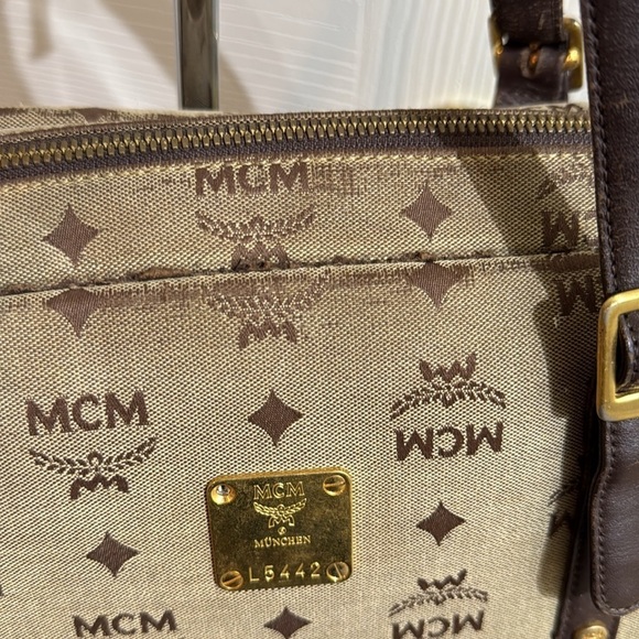 MCM Monogram Shoulder Bag - Picture 3 of 9